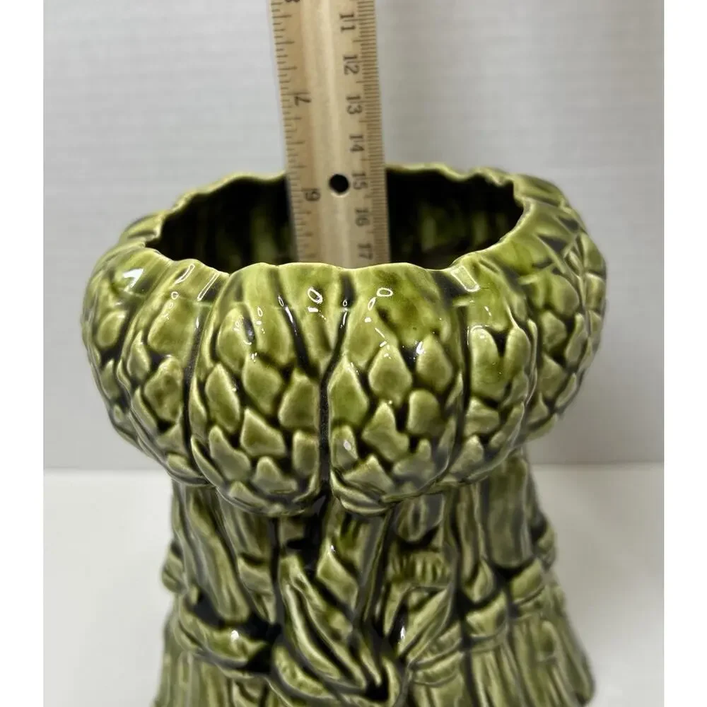 Vtg Ceramic Majolica Style Vase A Stalk Of Green Asparagus Tied With A Ribbon
